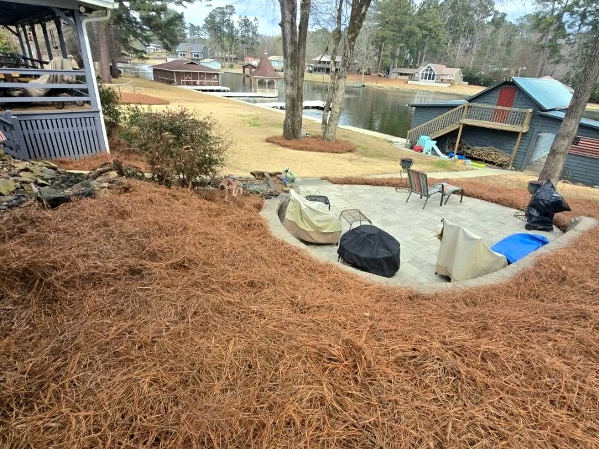 Fresh New Pine Straw Delivery & Installation on Lay Lake - Birmingham Alabama - Pine Straw Heroes